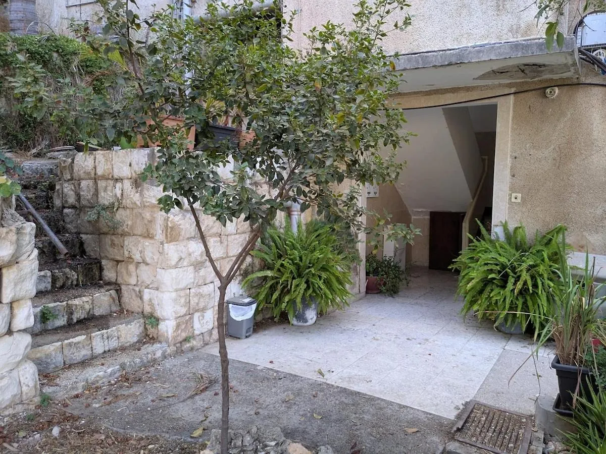 Young Spirit - Cosy And Simple Haifa 0*,  Israel